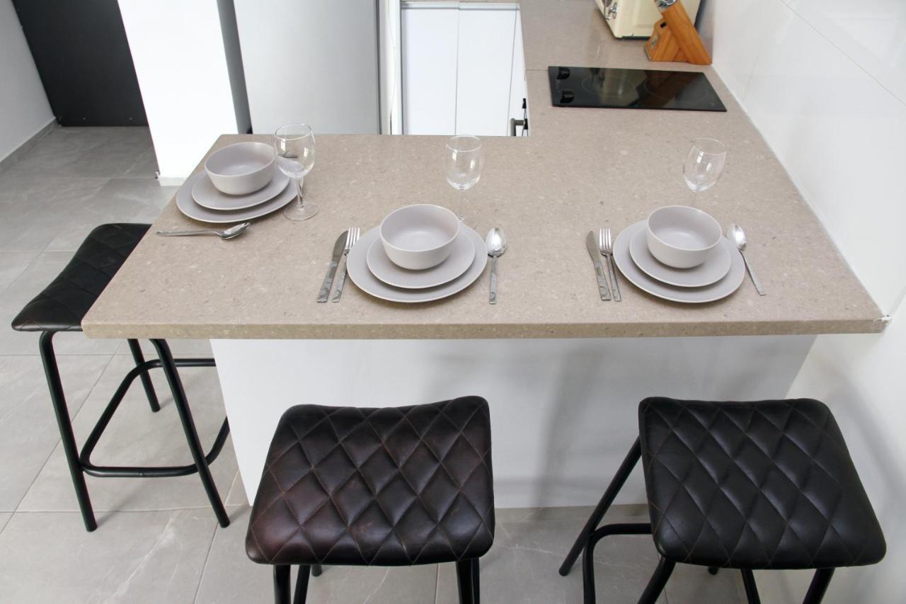 Apartments4You Leonardo 17 Бат-Ям Экстерьер фото