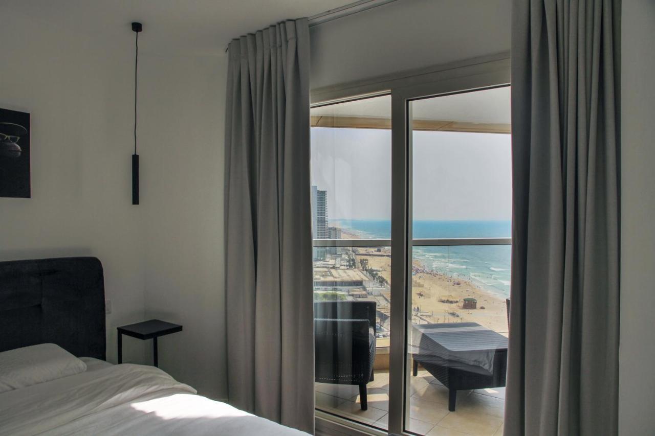 Apartments4You Leonardo 17 Бат-Ям Экстерьер фото