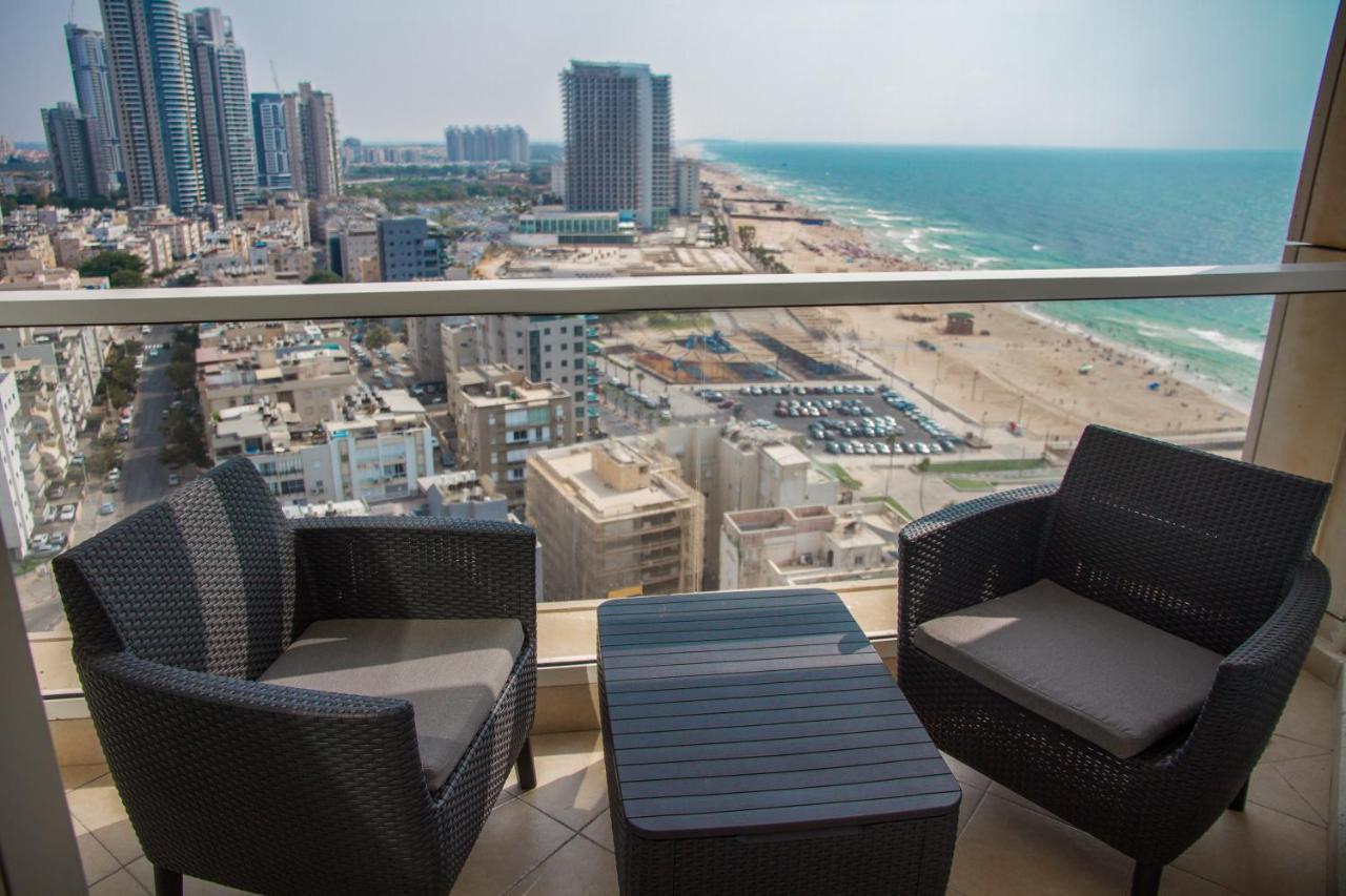 Apartments4You Leonardo 17 Бат-Ям Экстерьер фото
