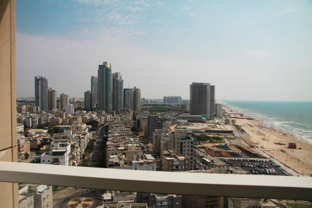 Apartments4You Leonardo 17 Бат-Ям Экстерьер фото